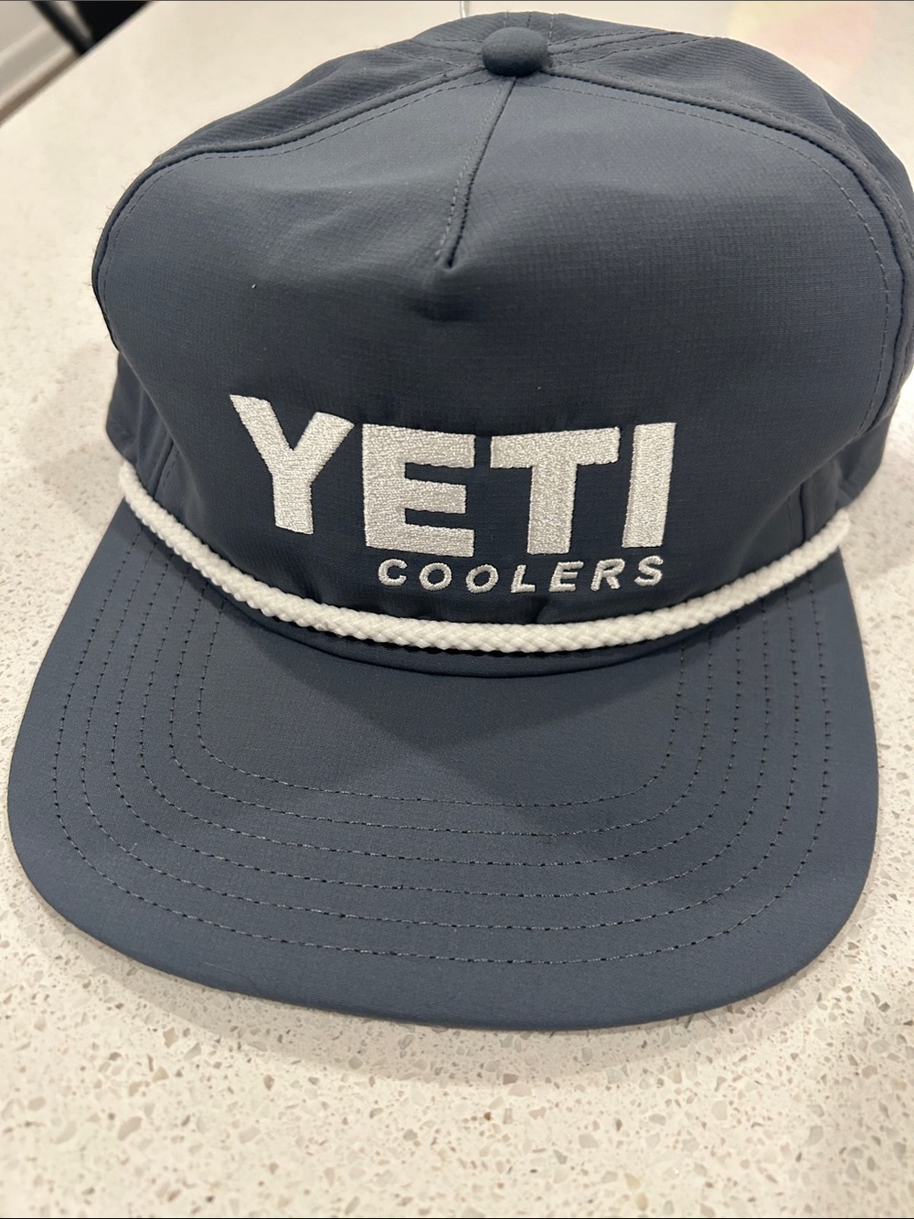 Yeti Two-Tone Rope-Front Cap in Gray